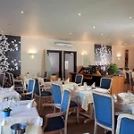 Logis Le Luth Hotel 2*