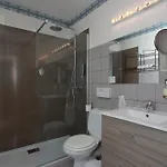 Logis Le Luth Hotel