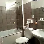 Logis Le Luth Hotel 2*