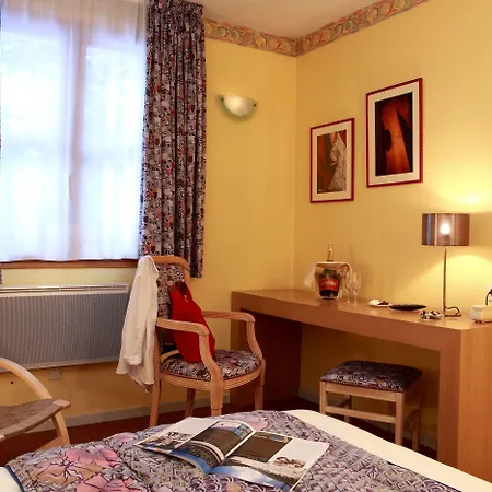 Logis Le Luth Hotel 2*