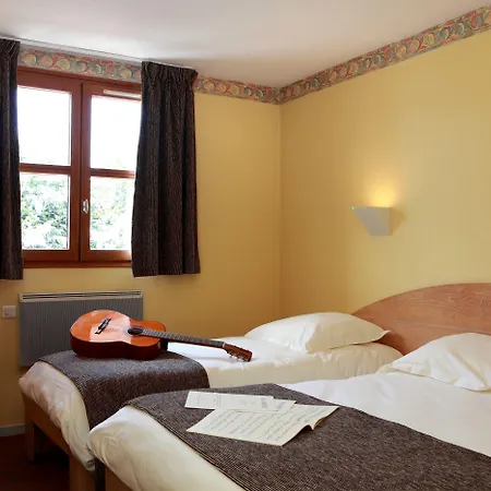 Hotel Logis Le Luth Mirecourt