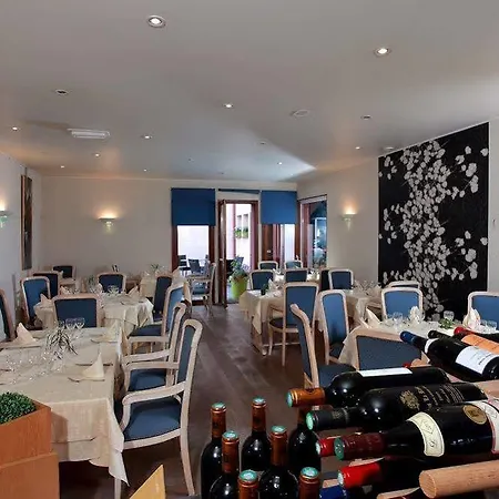 Hotel Logis Le Luth