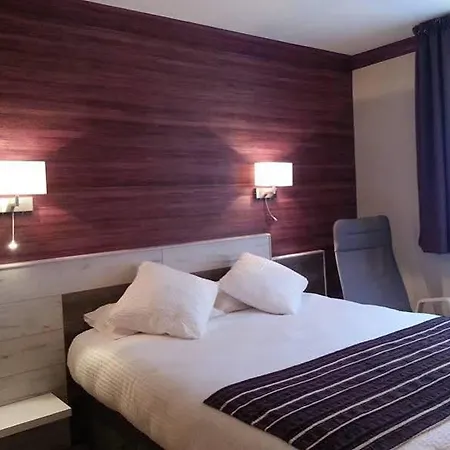 Hotel Logis Le Luth Mirecourt